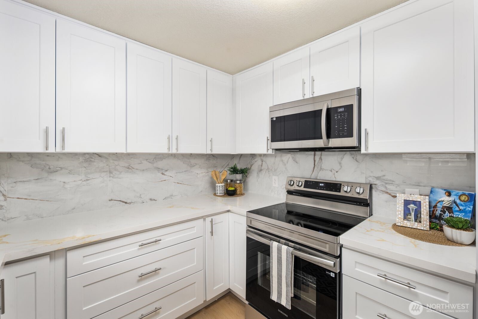 20407 30th Avenue W, Lynnwood, WA 98036