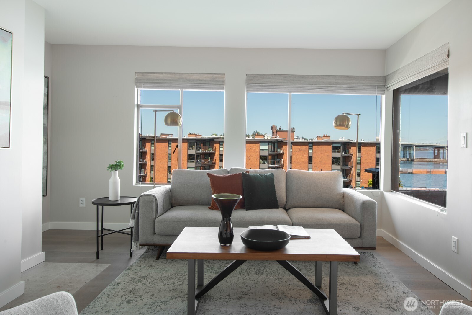 2330 43rd Avenue E #403B, Seattle, WA 98112