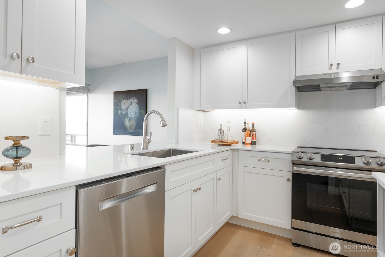 2330 43rd Avenue E #403B, Seattle, WA 98112