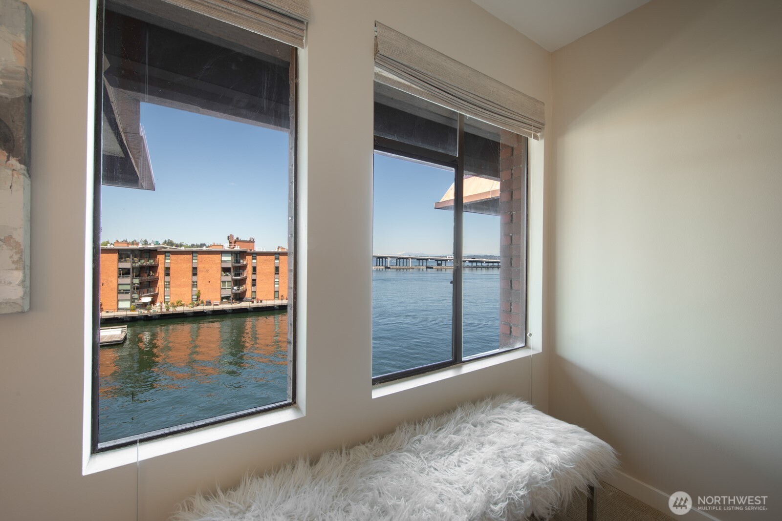 2330 43rd Avenue E #403B, Seattle, WA 98112