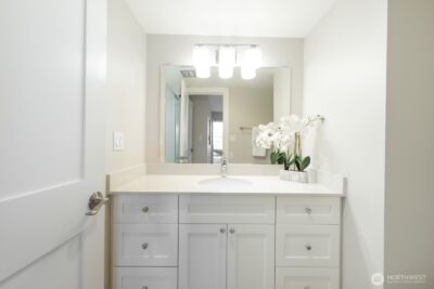 2330 43rd Avenue E #403B, Seattle, WA 98112 - Photo 28