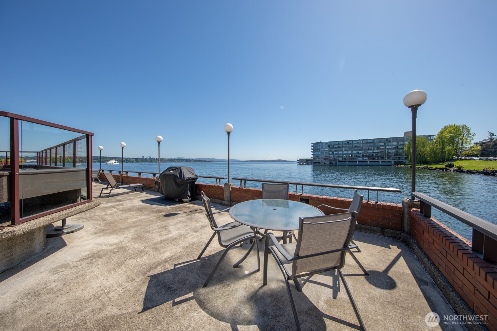 2330 43rd Avenue E #403B, Seattle, WA 98112