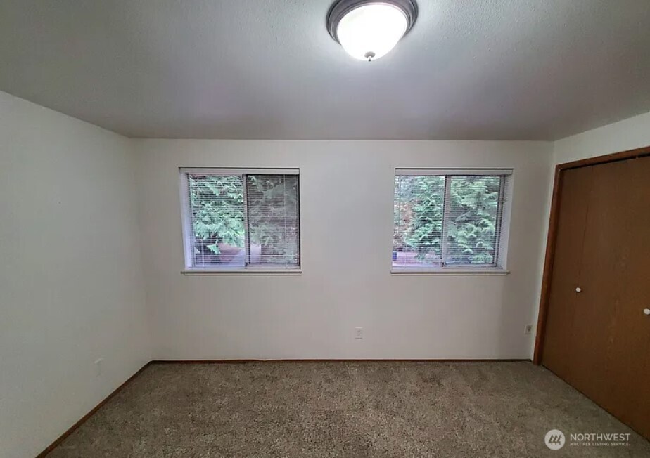 4234 Winns Hollow Lane , Clinton, WA 98236