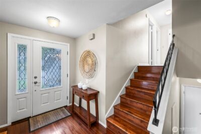 8642 University Point Circle NE, Bremerton, WA 98311 - Photo 2