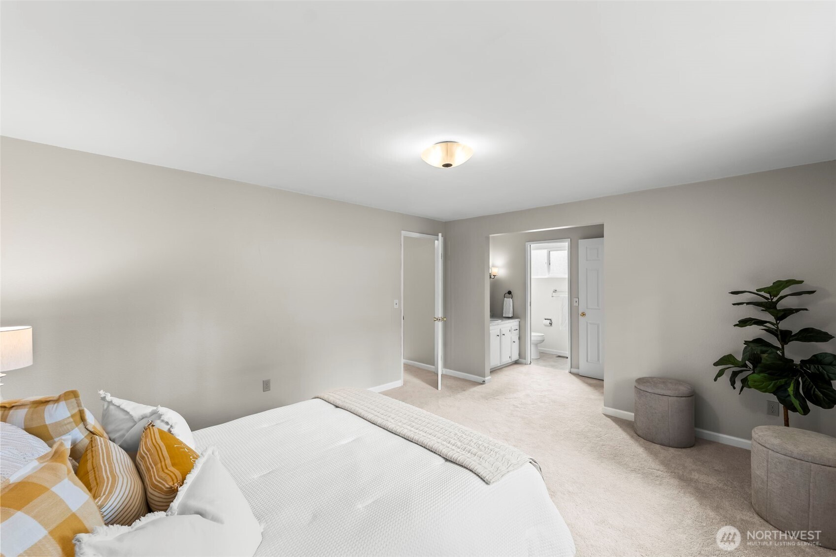 8642 University Point Circle NE, Bremerton, WA 98311