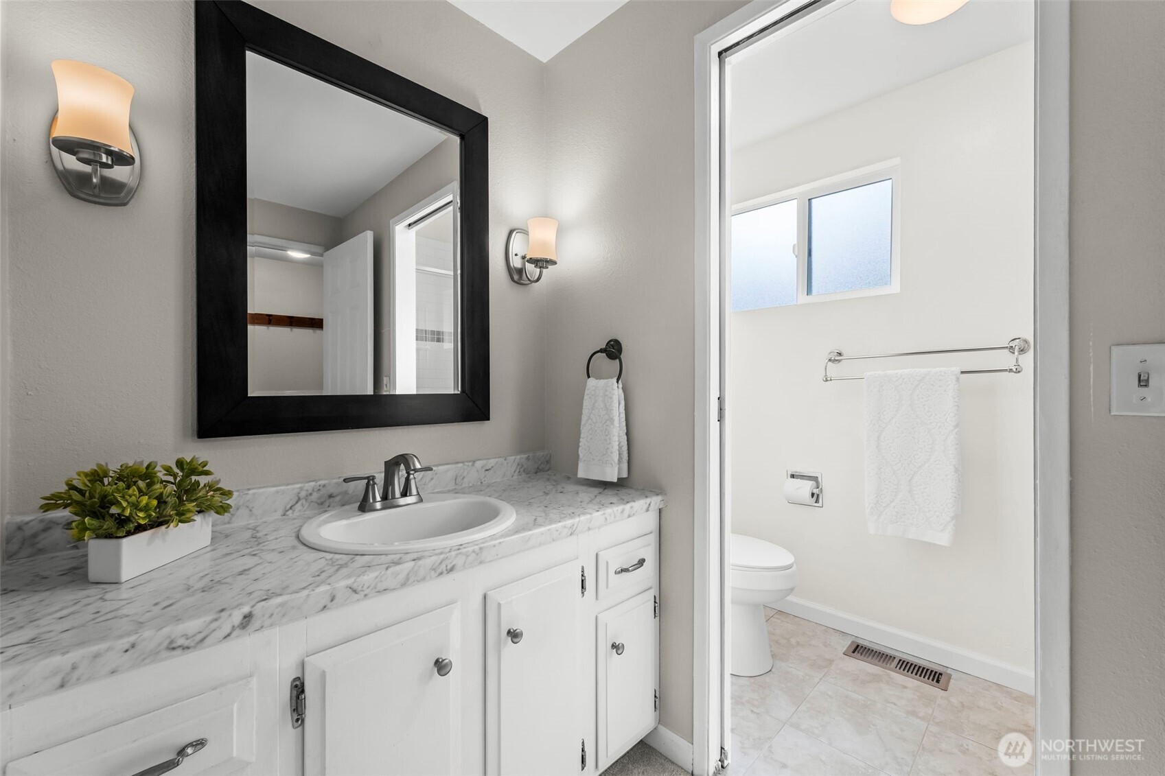 8642 University Point Circle NE, Bremerton, WA 98311