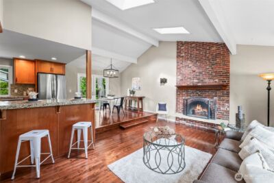 8642 University Point Circle NE, Bremerton, WA 98311 - Photo 4