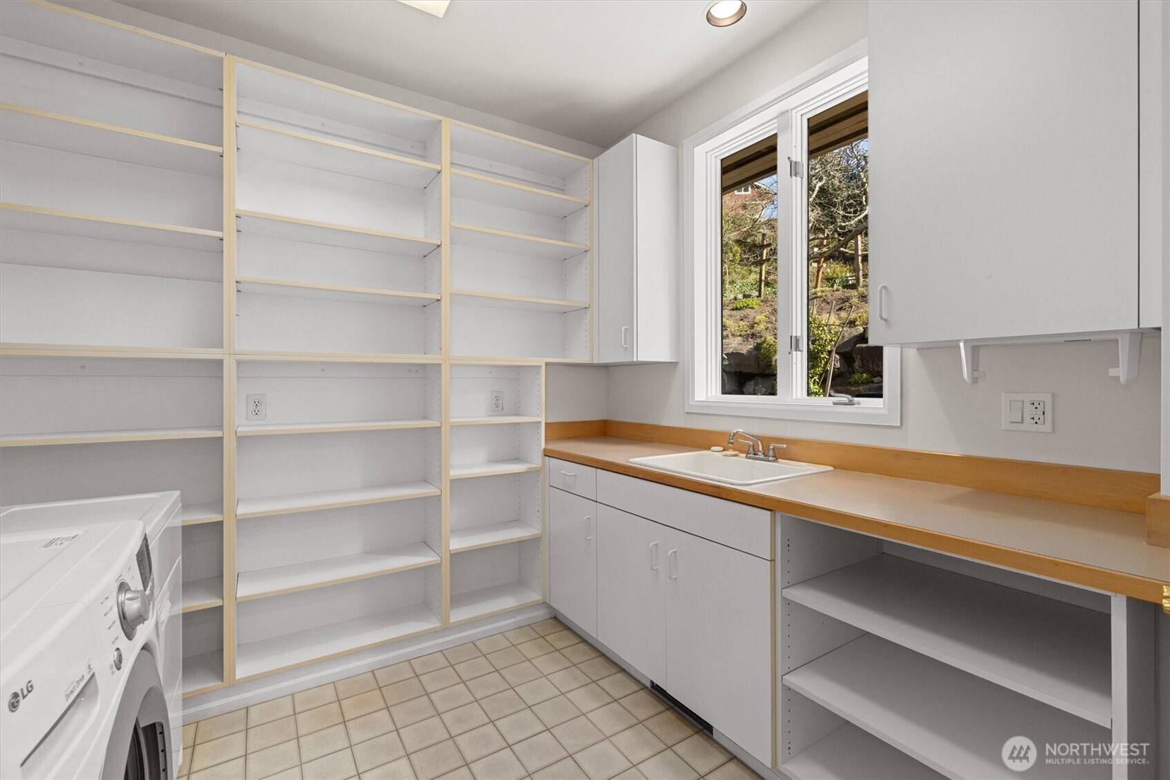 2800 68th Avenue SE, Mercer Island, WA 98040