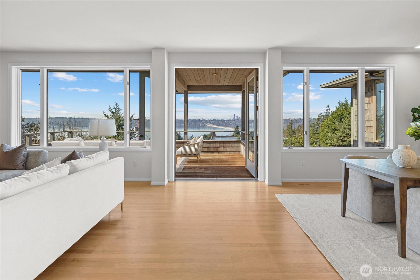 2800 68th Avenue SE, Mercer Island, WA 98040