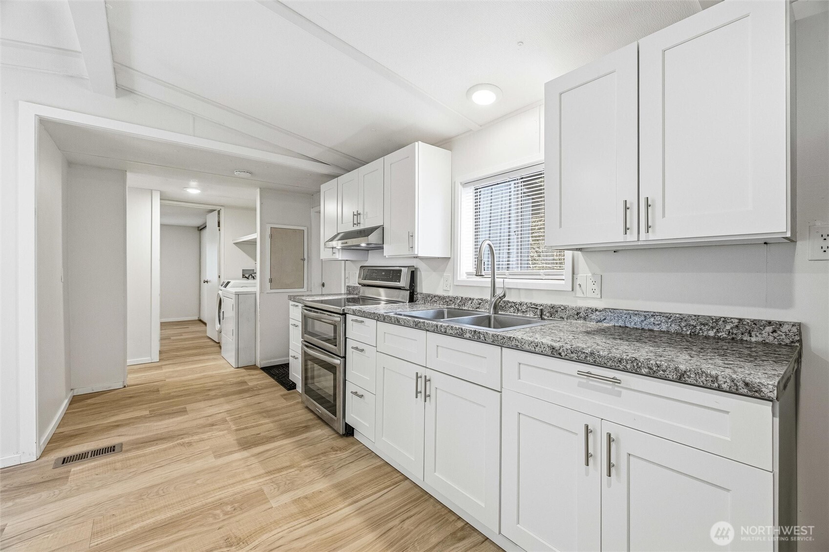 8524 Juniper Place , Maple Falls, WA 98266