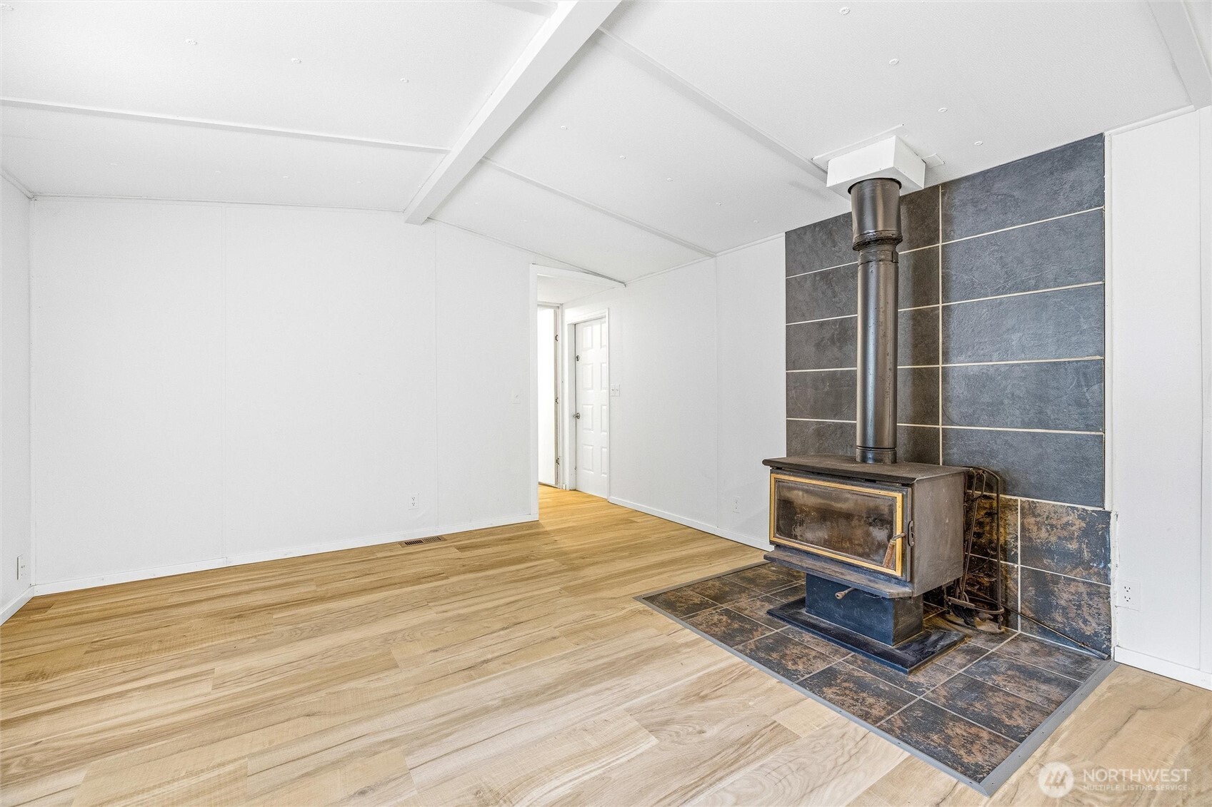 8524 Juniper Place , Maple Falls, WA 98266