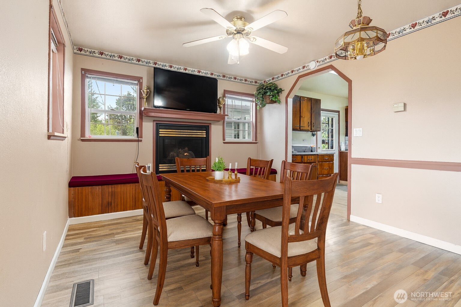 811 NE 2nd Street , Winlock, WA 98596