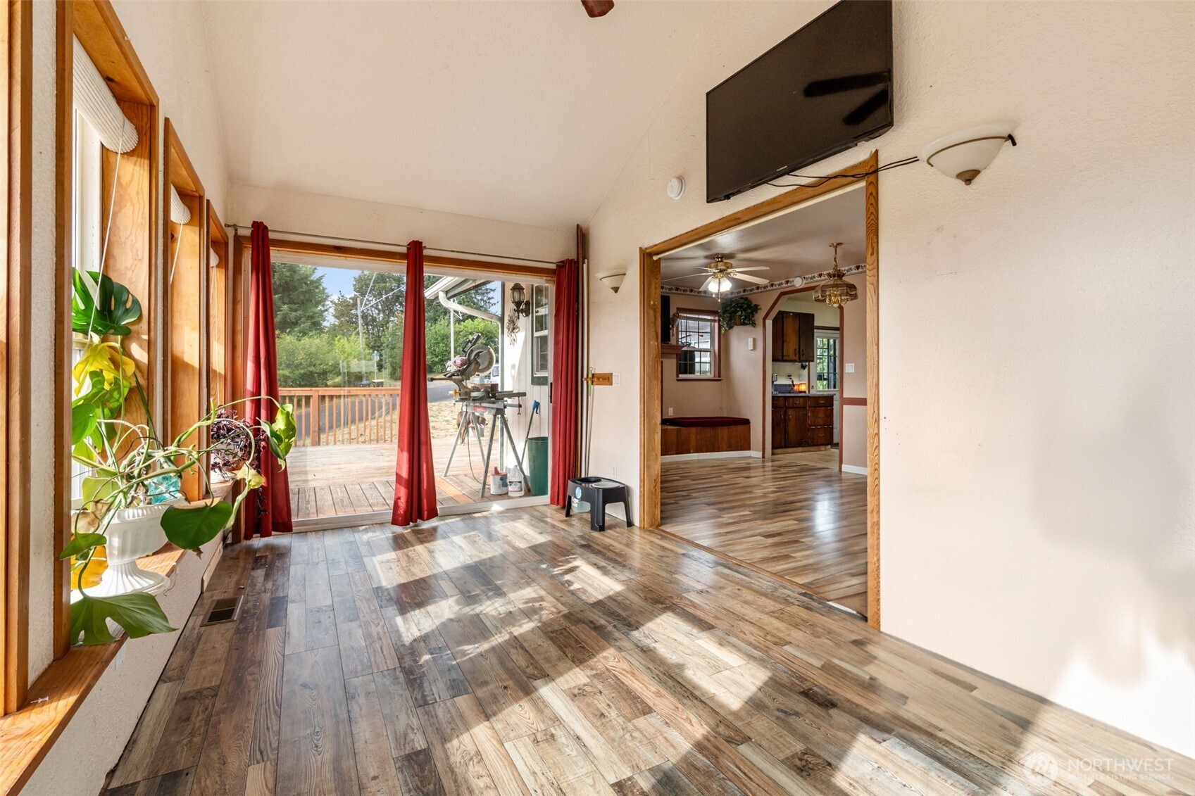 811 NE 2nd Street , Winlock, WA 98596