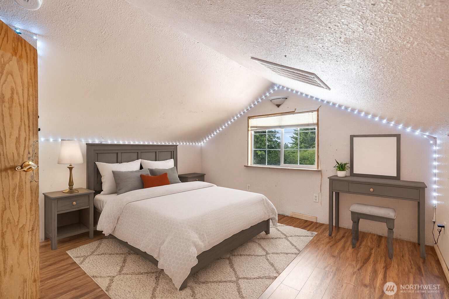 811 NE 2nd Street , Winlock, WA 98596