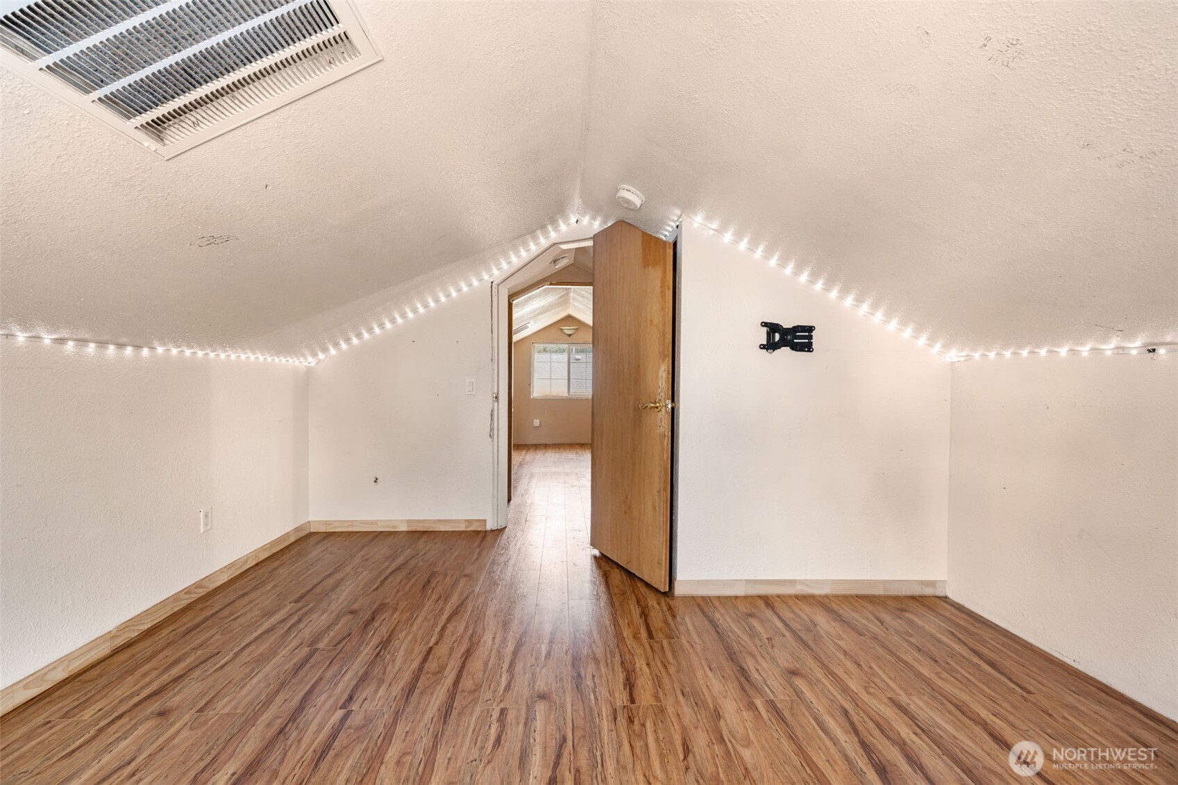 811 NE 2nd Street , Winlock, WA 98596