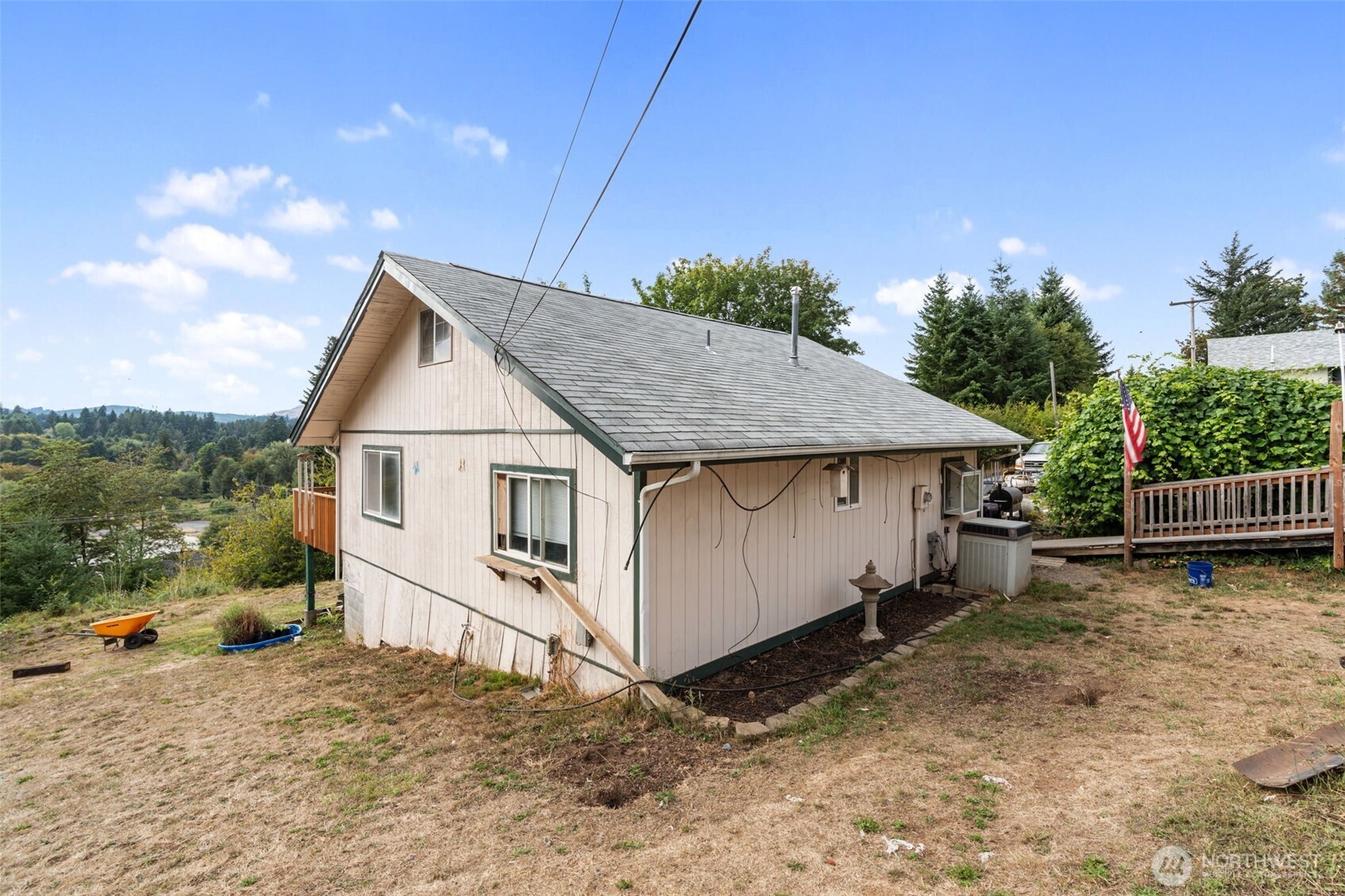 811 NE 2nd Street , Winlock, WA 98596