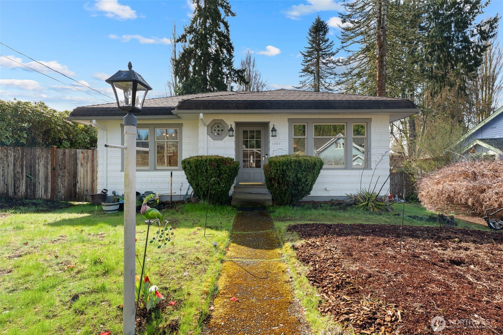 1407 Thurston Avenue NE, Olympia, WA 98506