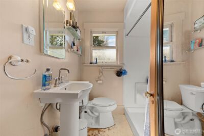 1407 Thurston Avenue NE, Olympia, WA 98506 - Photo 16