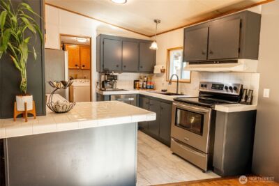 521 NE Larson Lake Rd , Belfair, WA 98528-9401 - Photo 10