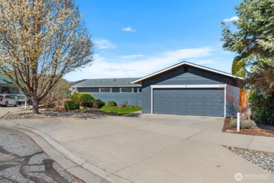 1320 Seneca Street , Wenatchee, WA 98801 - Photo 1