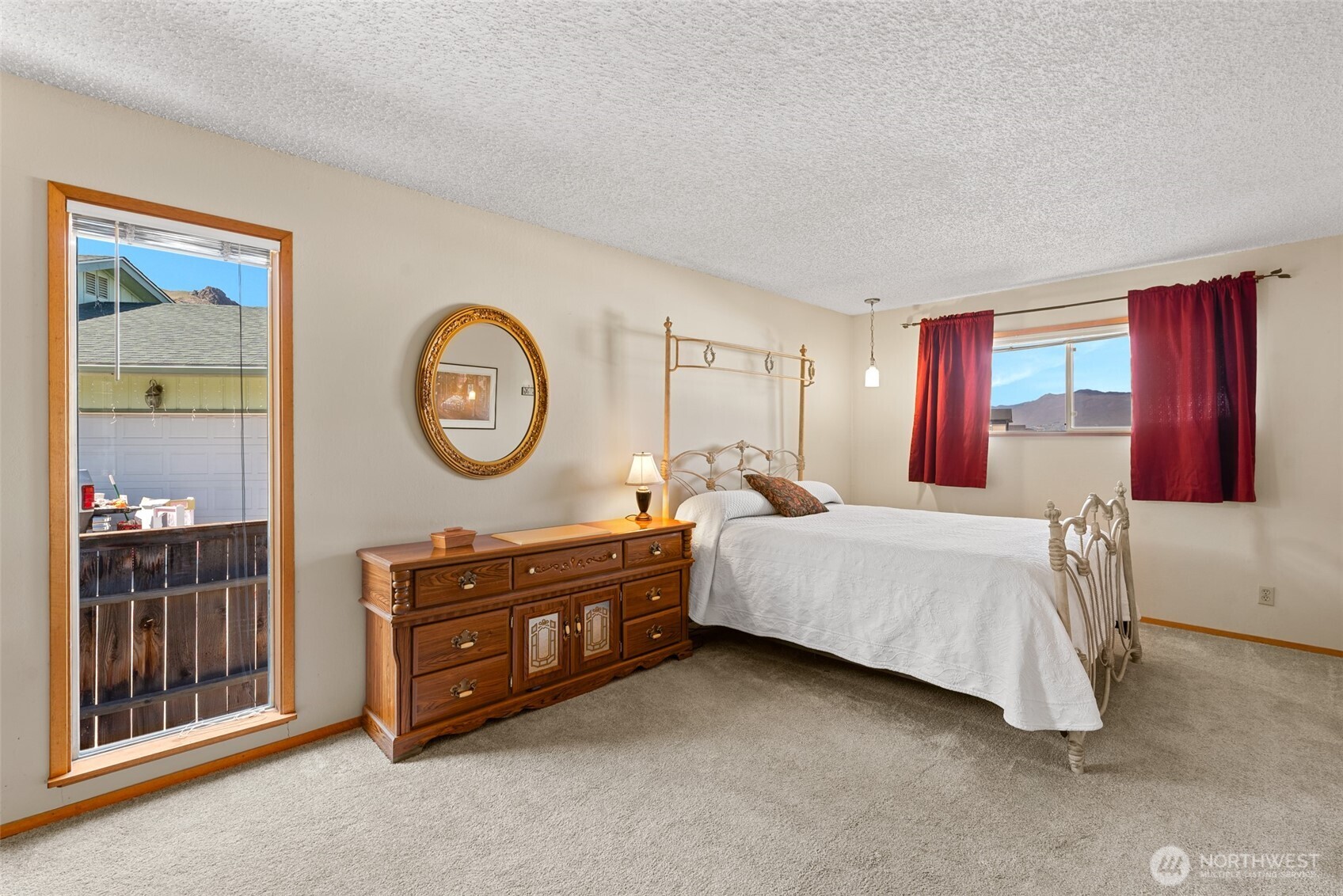 1320 Seneca Street , Wenatchee, WA 98801