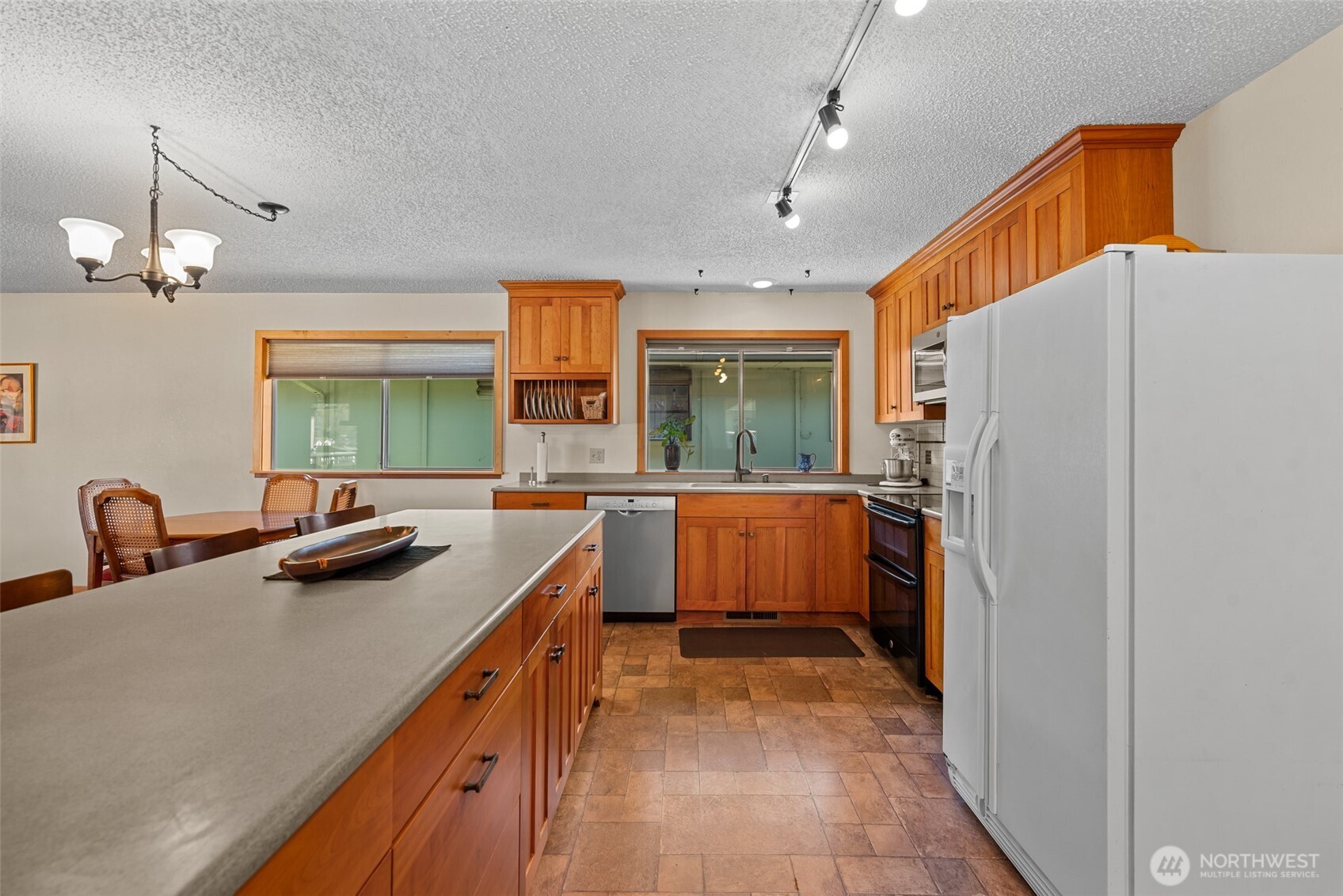 1320 Seneca Street , Wenatchee, WA 98801