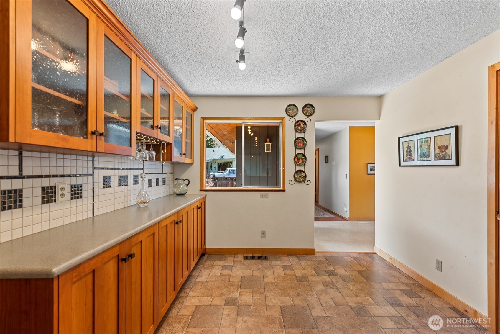 1320 Seneca Street , Wenatchee, WA 98801