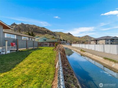 1320 Seneca Street , Wenatchee, WA 98801 - Photo 28