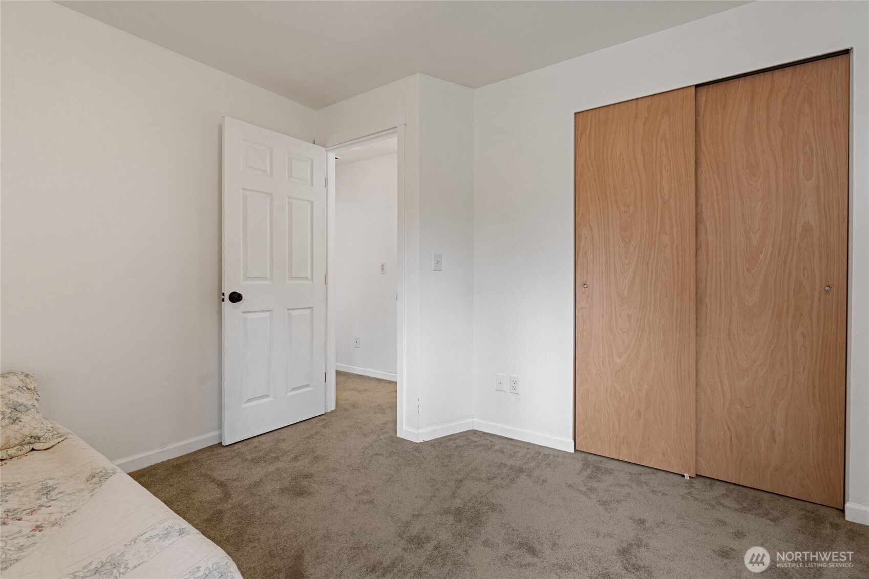 4806 Sunrise Beach Road NW, Olympia, WA 98502