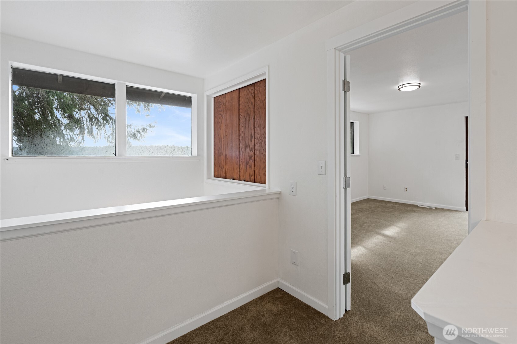 4806 Sunrise Beach Road NW, Olympia, WA 98502