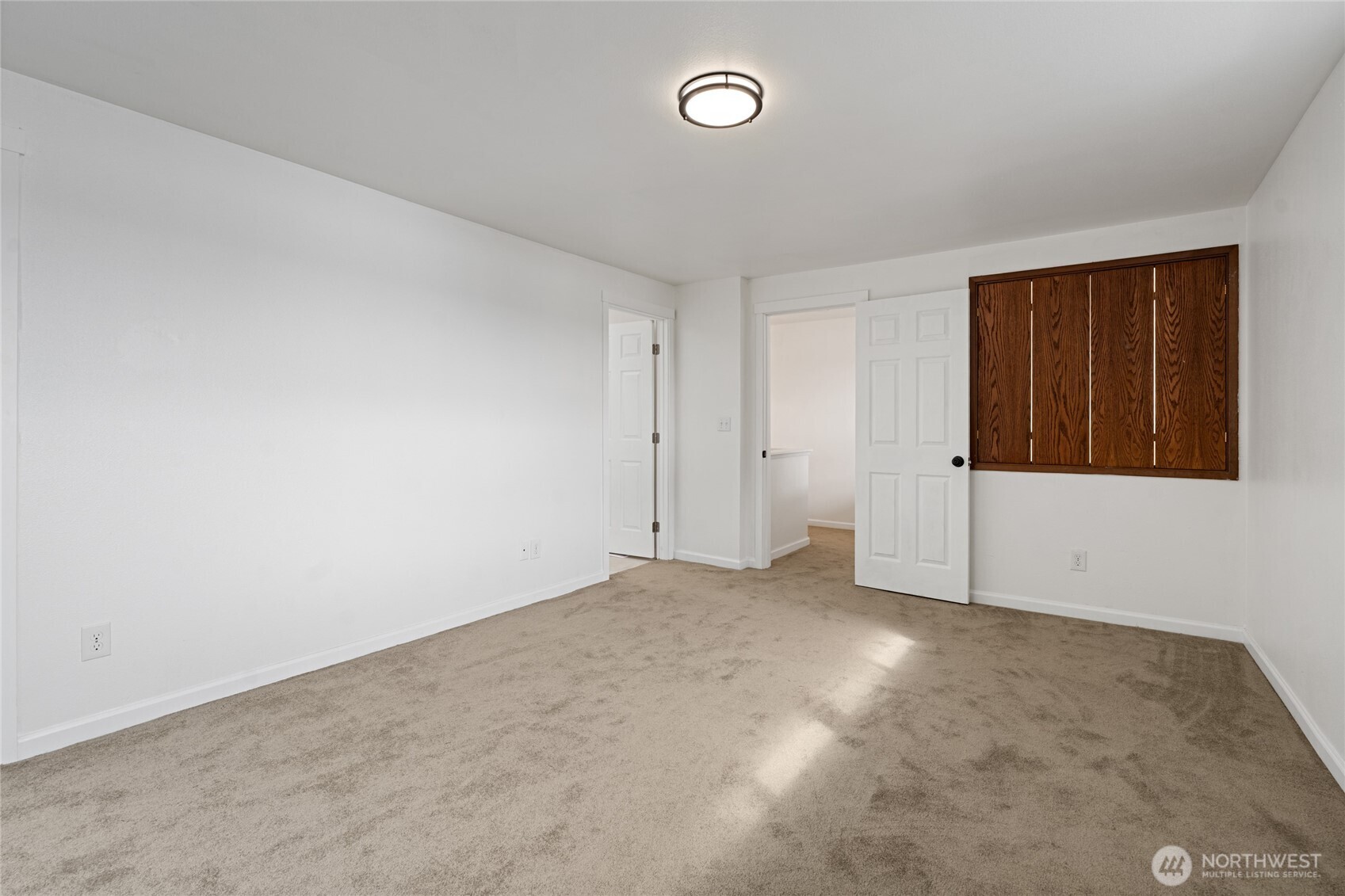 4806 Sunrise Beach Road NW, Olympia, WA 98502