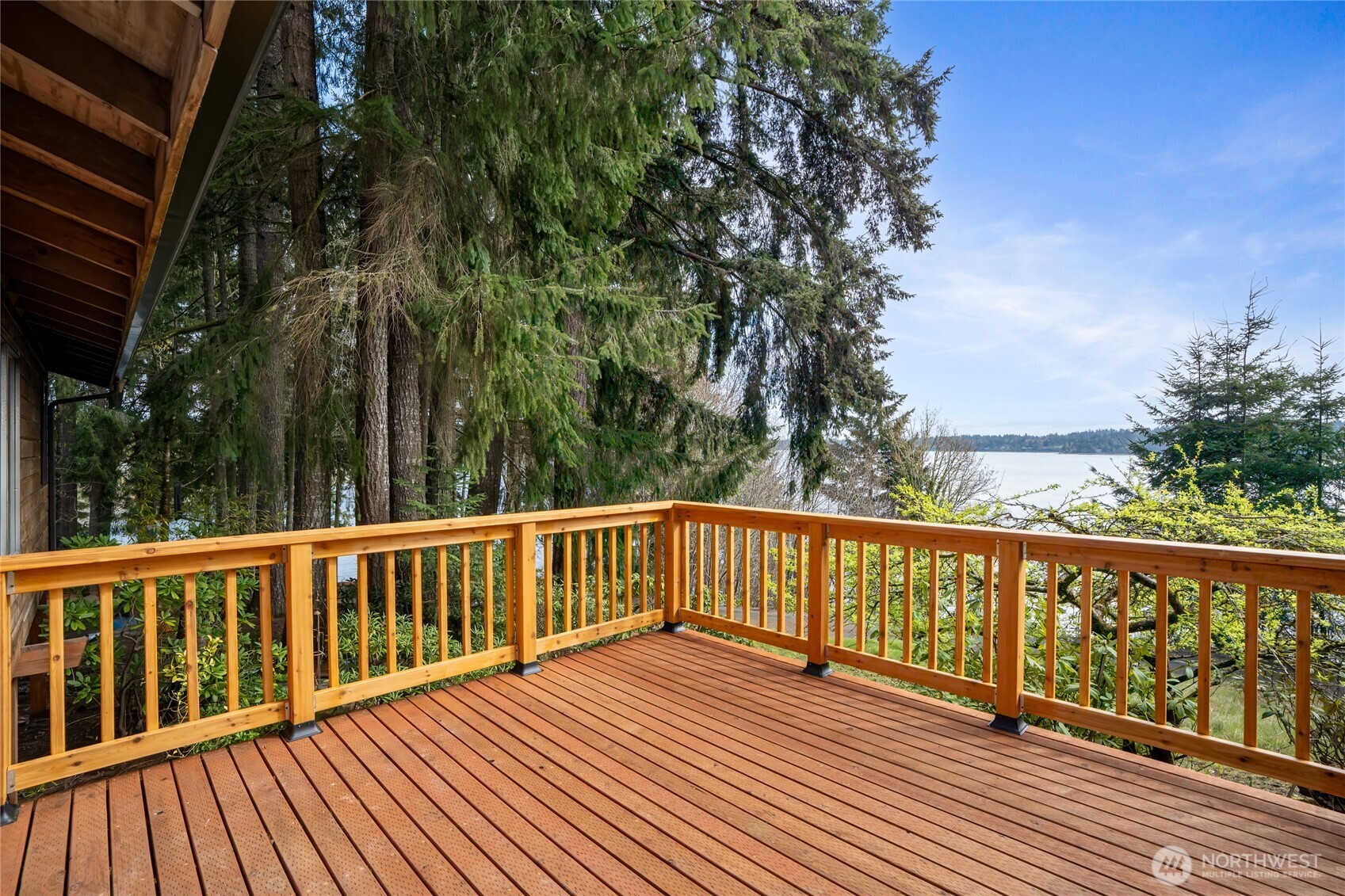 4806 Sunrise Beach Road NW, Olympia, WA 98502