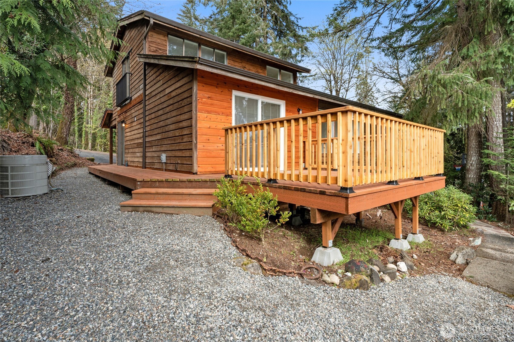 4806 Sunrise Beach Road NW, Olympia, WA 98502