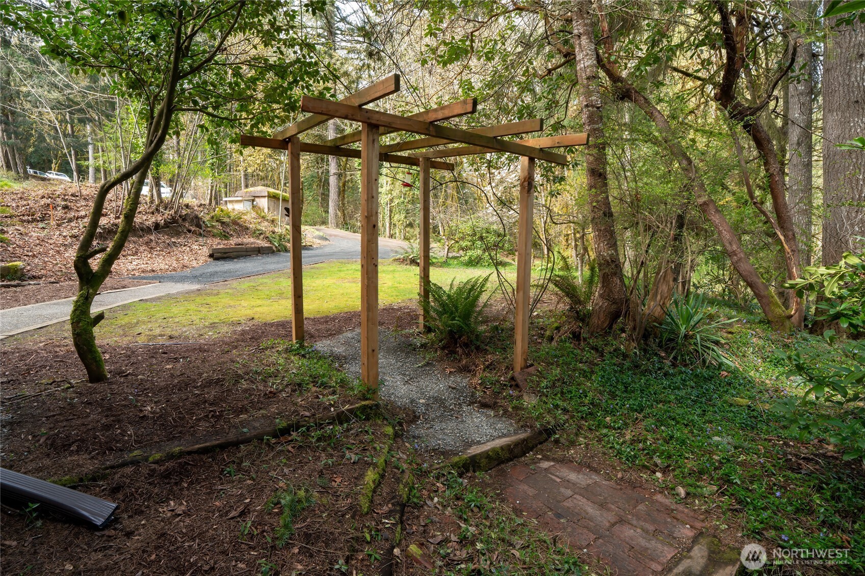 4806 Sunrise Beach Road NW, Olympia, WA 98502