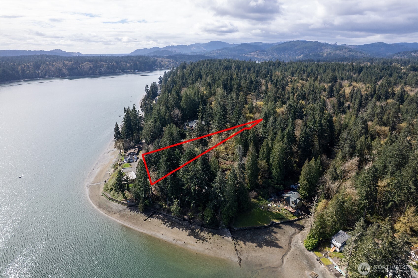 4806 Sunrise Beach Road NW, Olympia, WA 98502