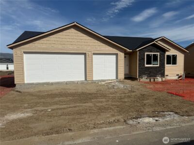 133 Salmon Drive , Wenatchee, WA 98801 - Photo 1