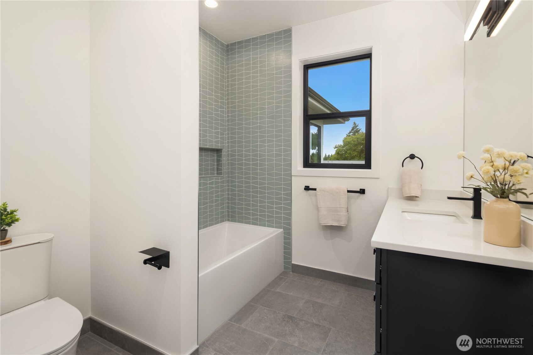 1630 104th Avenue SE, Bellevue, WA 98004