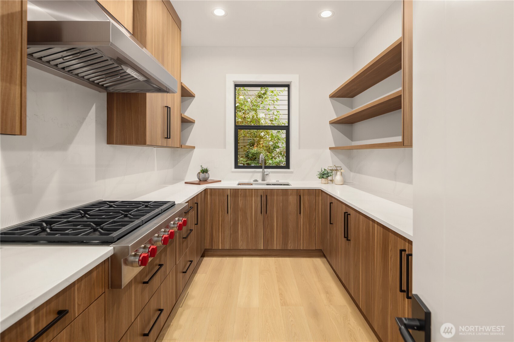 1630 104th Avenue SE, Bellevue, WA 98004