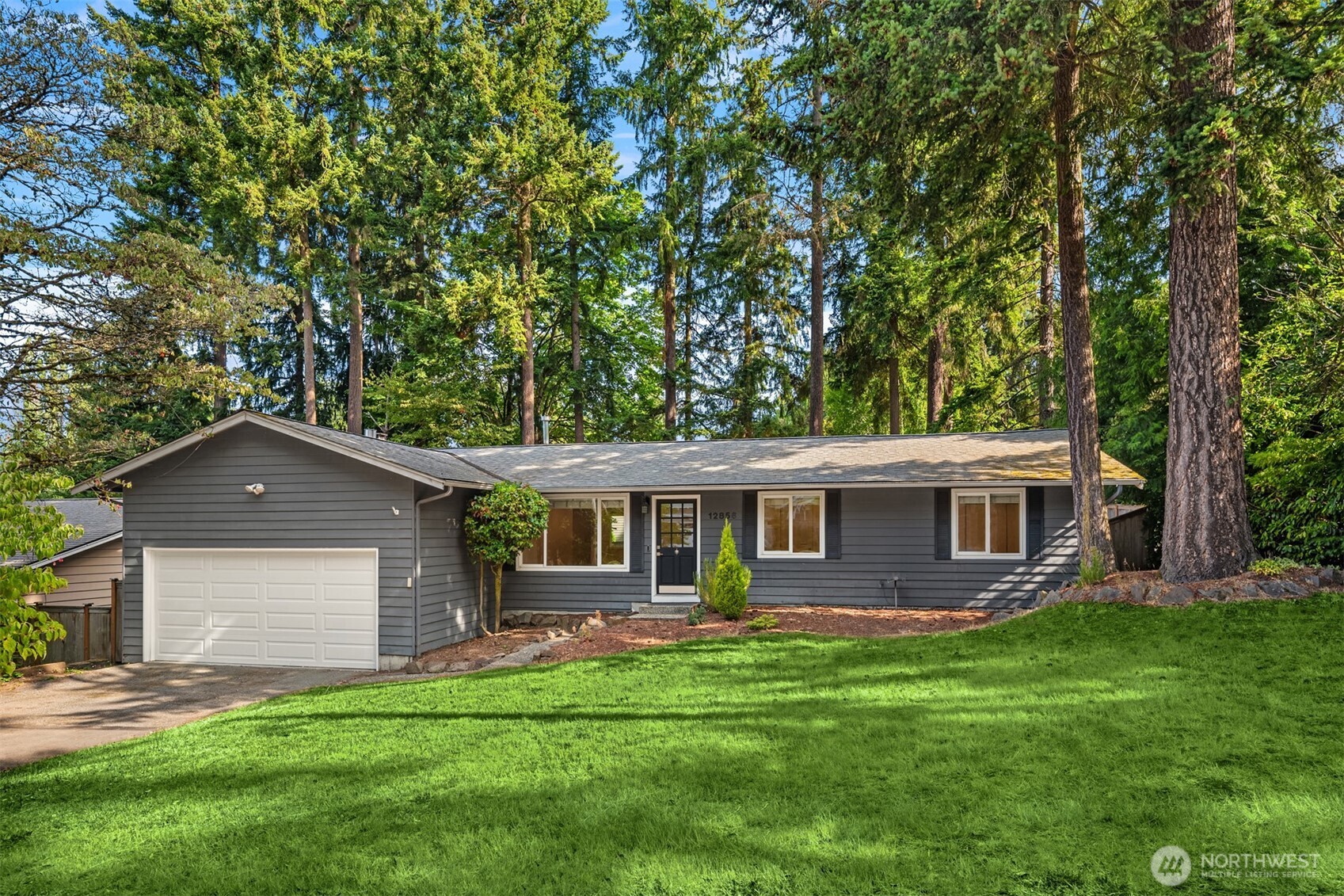 12856 NE 91st Street , Kirkland, WA 98033