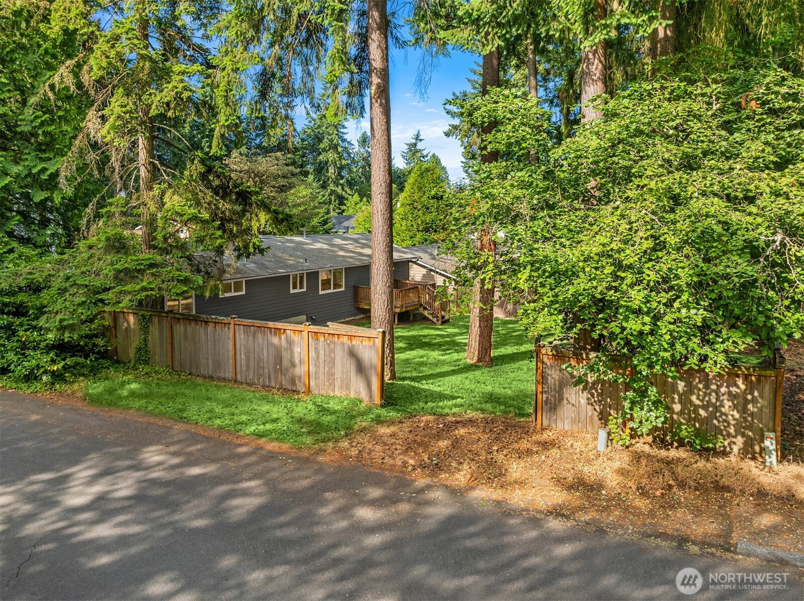 12856 NE 91st Street , Kirkland, WA 98033