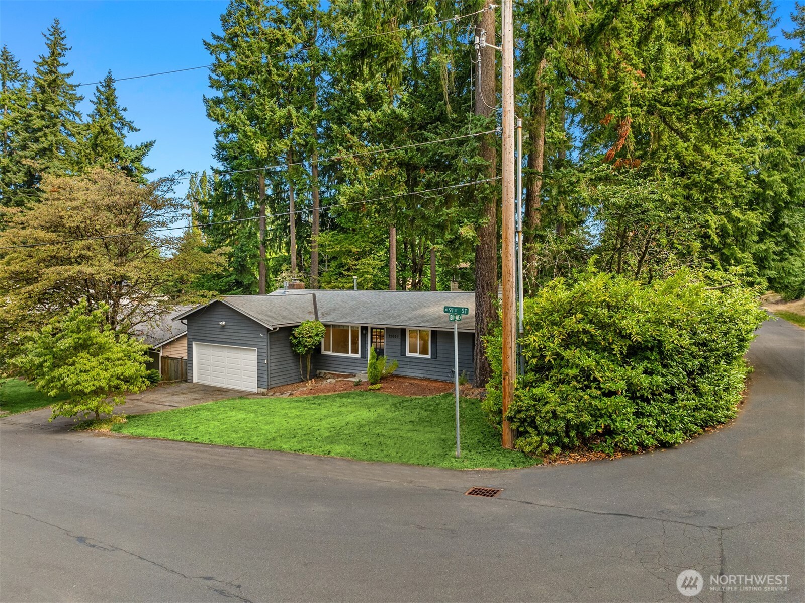 12856 NE 91st Street , Kirkland, WA 98033