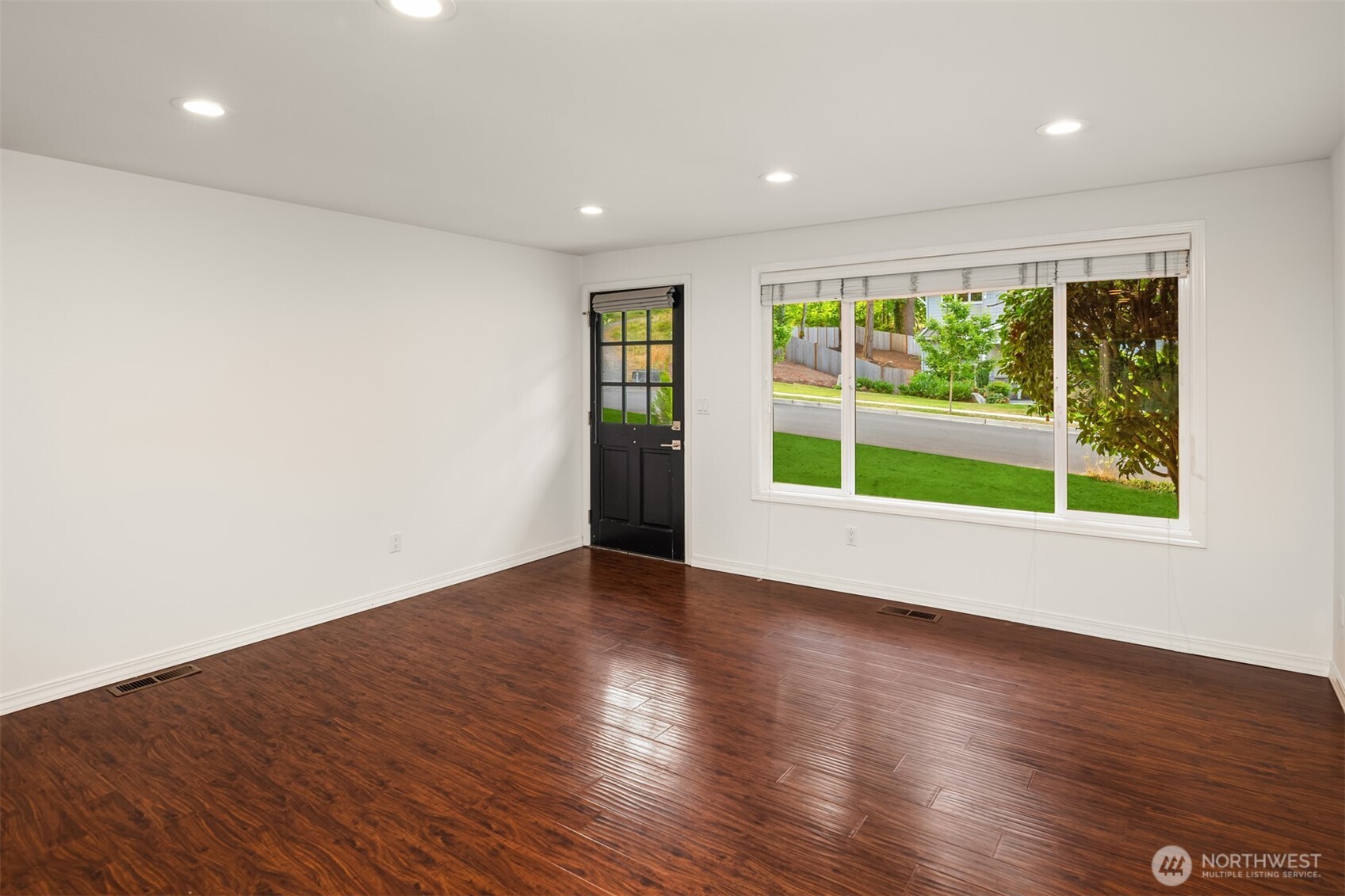 12856 NE 91st Street , Kirkland, WA 98033