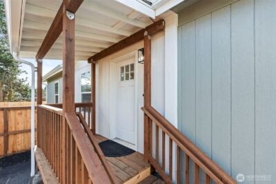 1110 A W Walnut Street , Centralia, WA 98531 - Photo 2