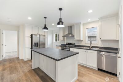 1110 A W Walnut Street , Centralia, WA 98531 - Photo 4