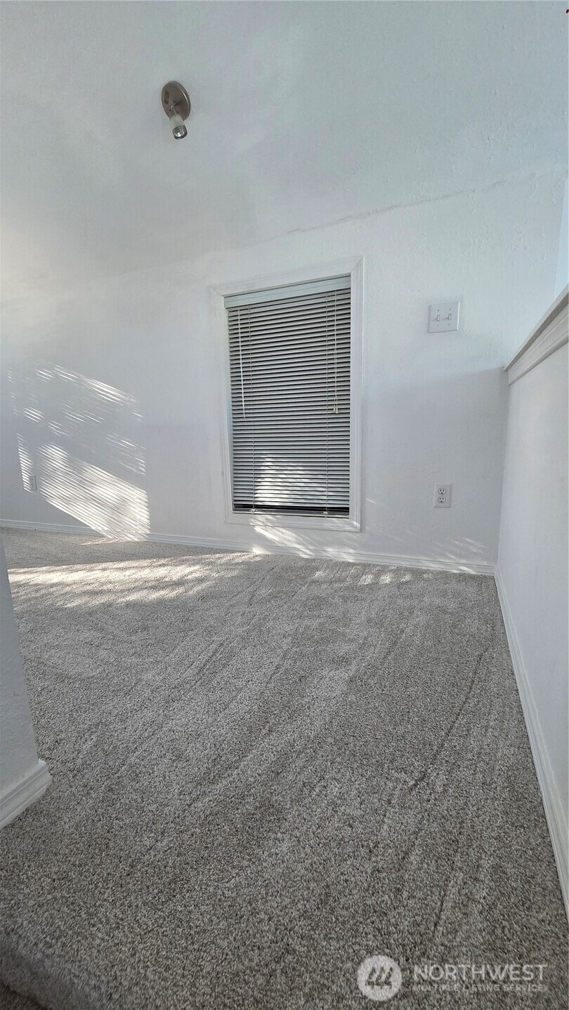 159 S Narwhal Loop SW, Ocean Shores, WA 98569