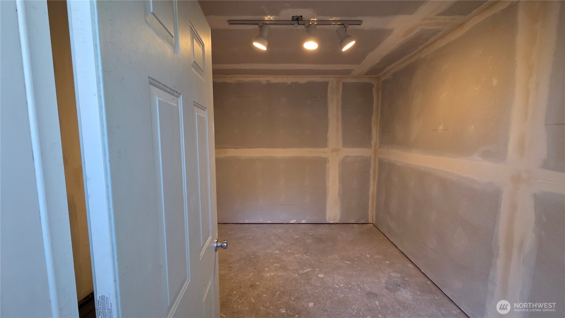 159 S Narwhal Loop SW, Ocean Shores, WA 98569