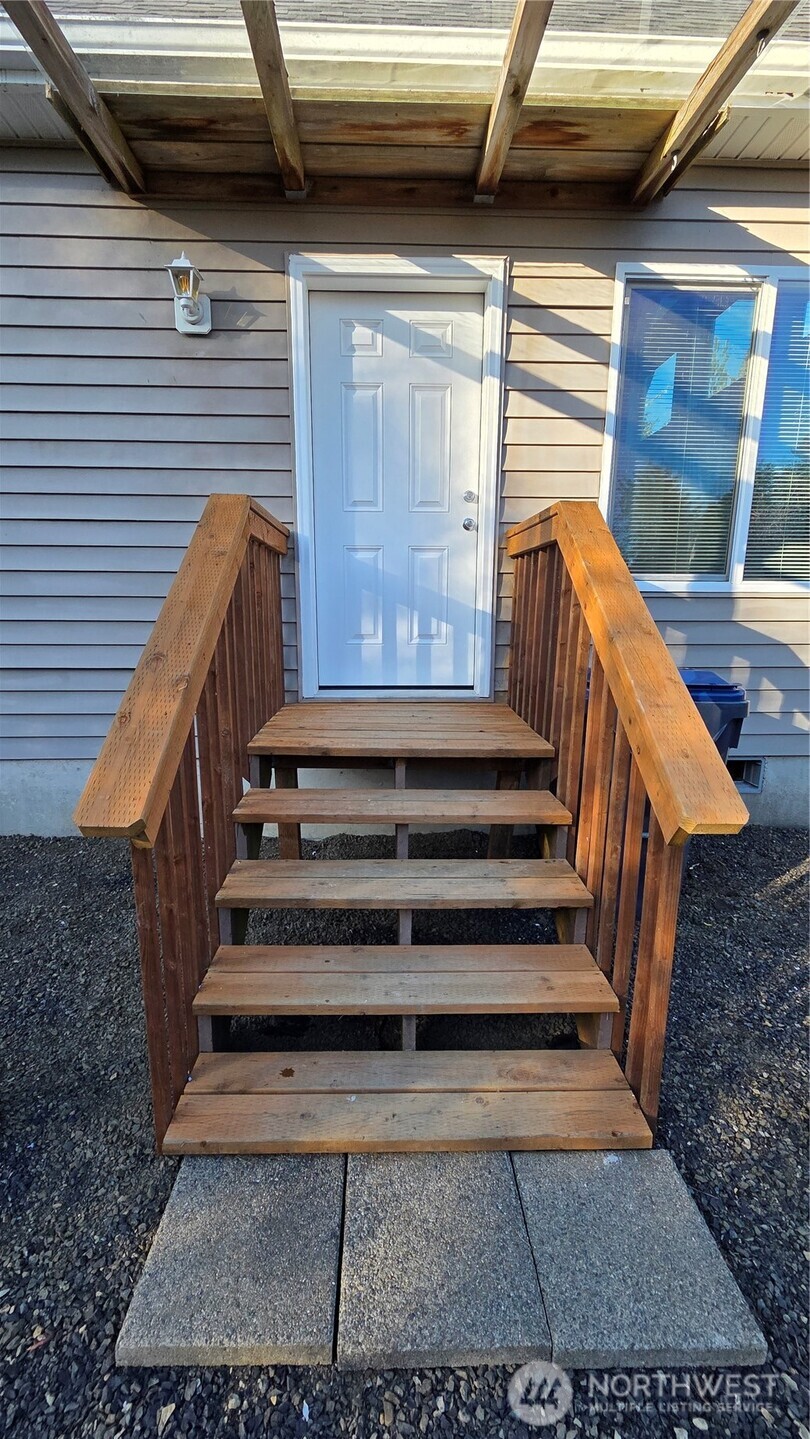 159 S Narwhal Loop SW, Ocean Shores, WA 98569