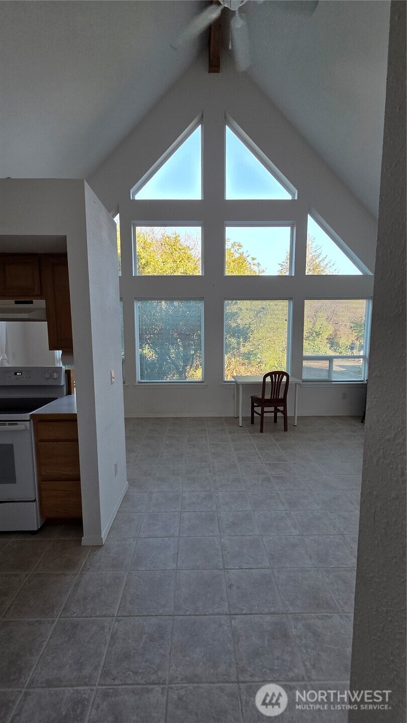 159 S Narwhal Loop SW, Ocean Shores, WA 98569