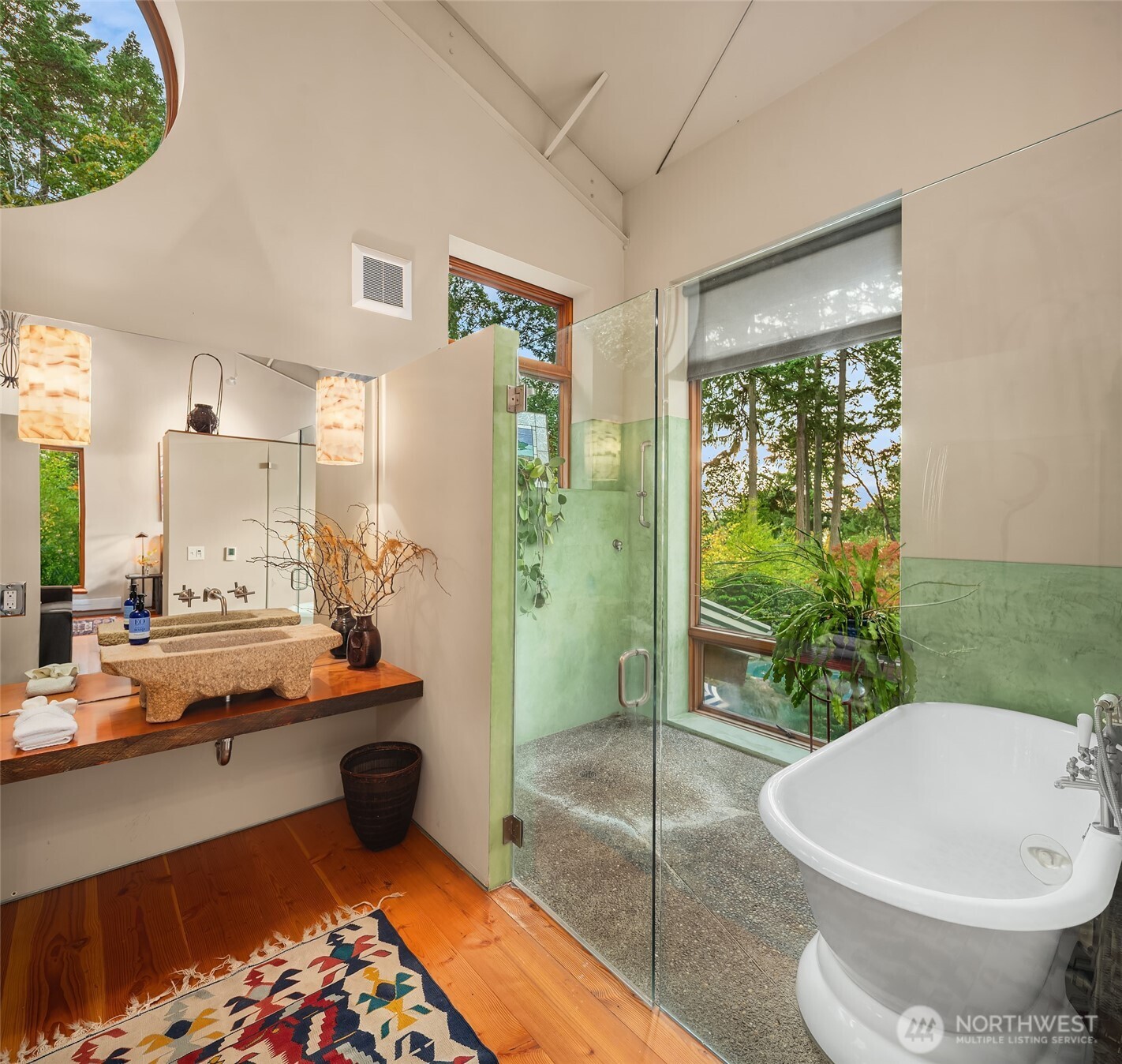 12423 SW 151st St , Vashon, WA 98070