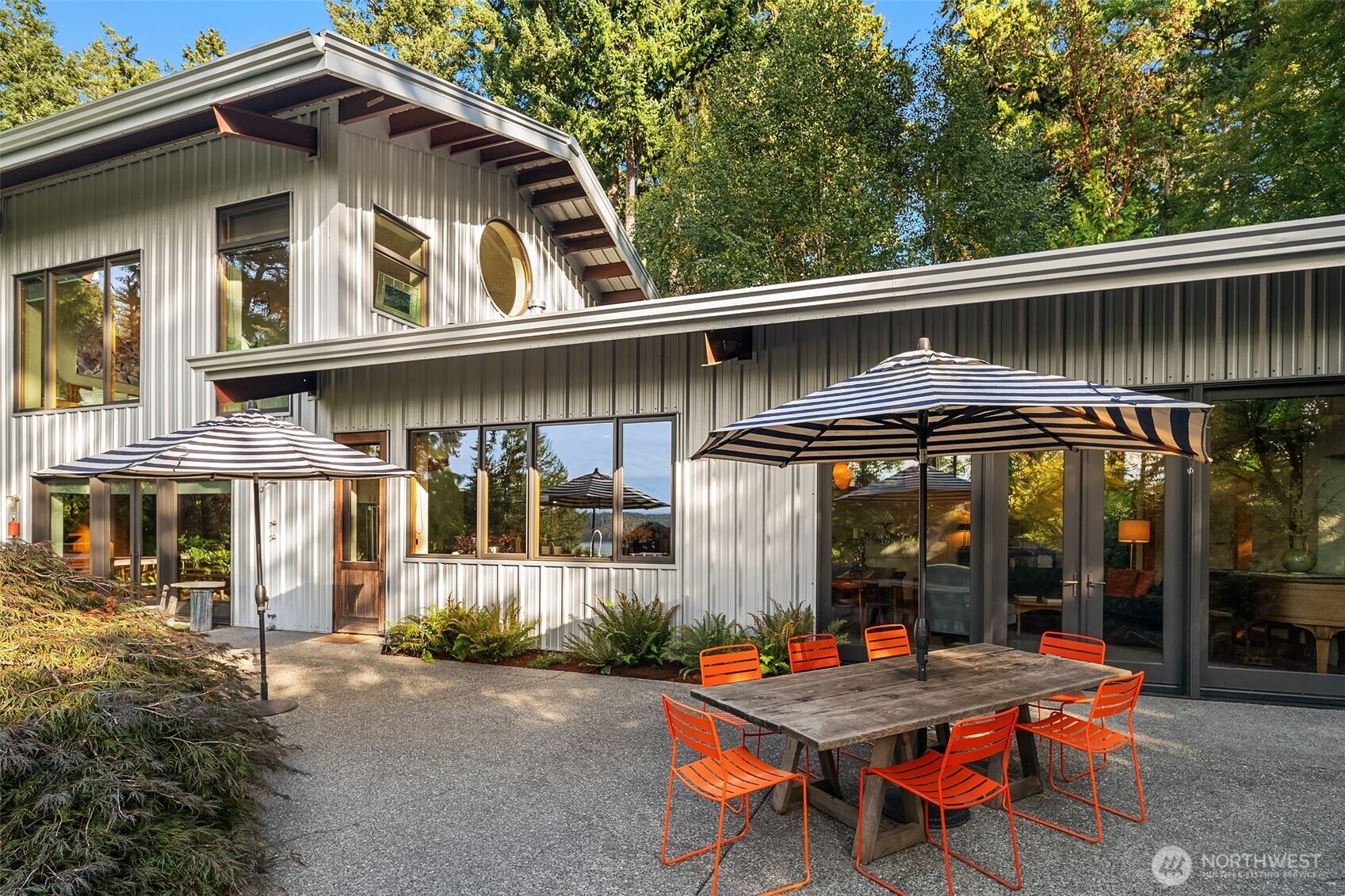 12423 SW 151st St , Vashon, WA 98070